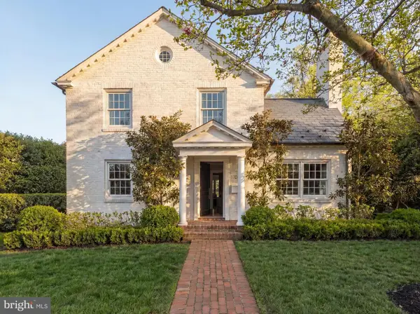 1704 Russell Rd, ALEXANDRIA, VA 22301