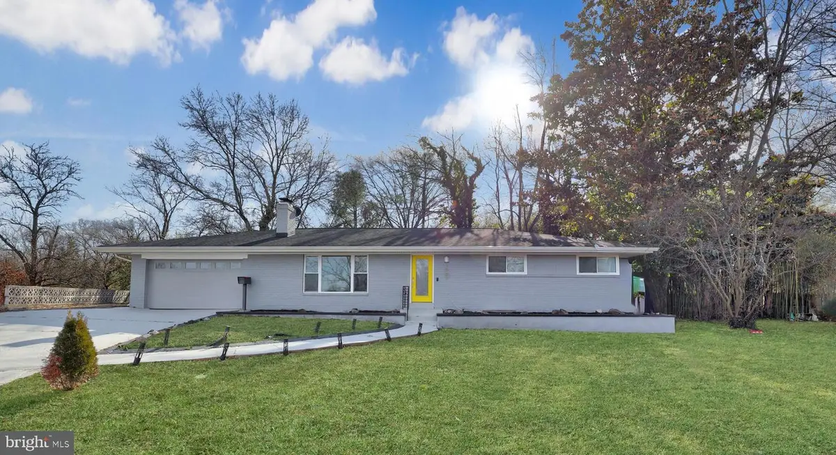 1001 Woods Pl, Alexandria, VA 22302 - #1