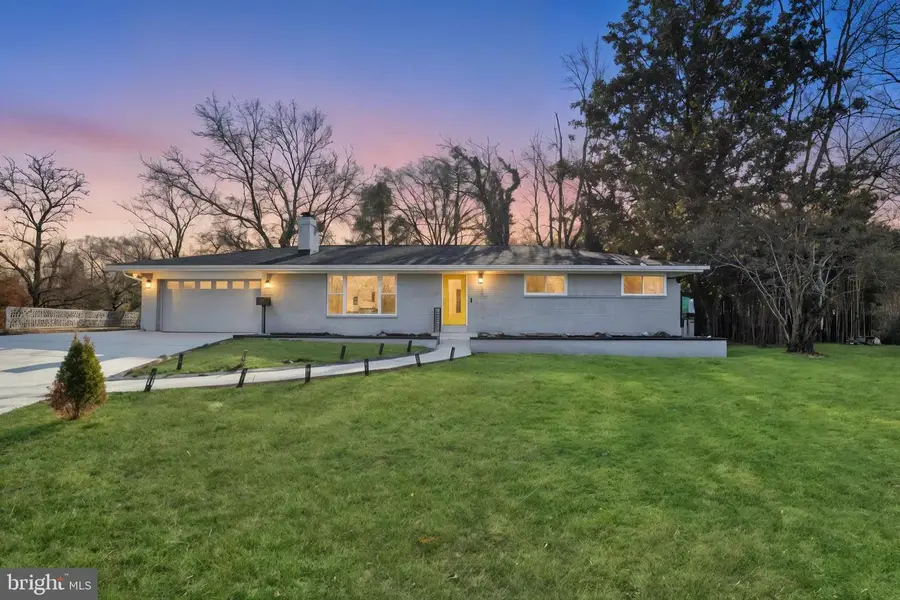 1001 Woods Pl, Alexandria, VA 22302 - #2