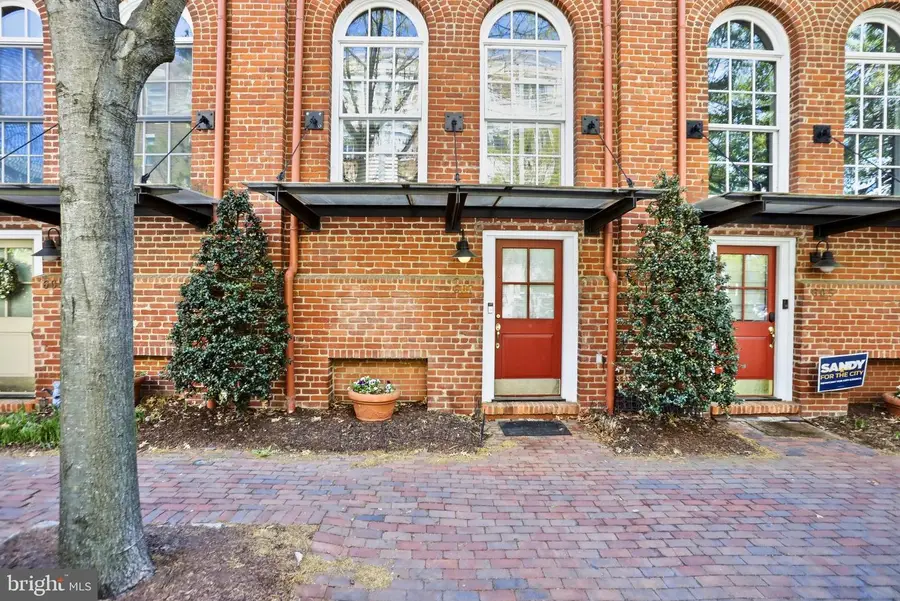 607 N Saint Asaph St, Alexandria, VA 22314 - #3