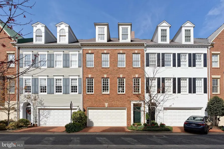 705 Kahn Pl, Alexandria, VA 22314 - #2