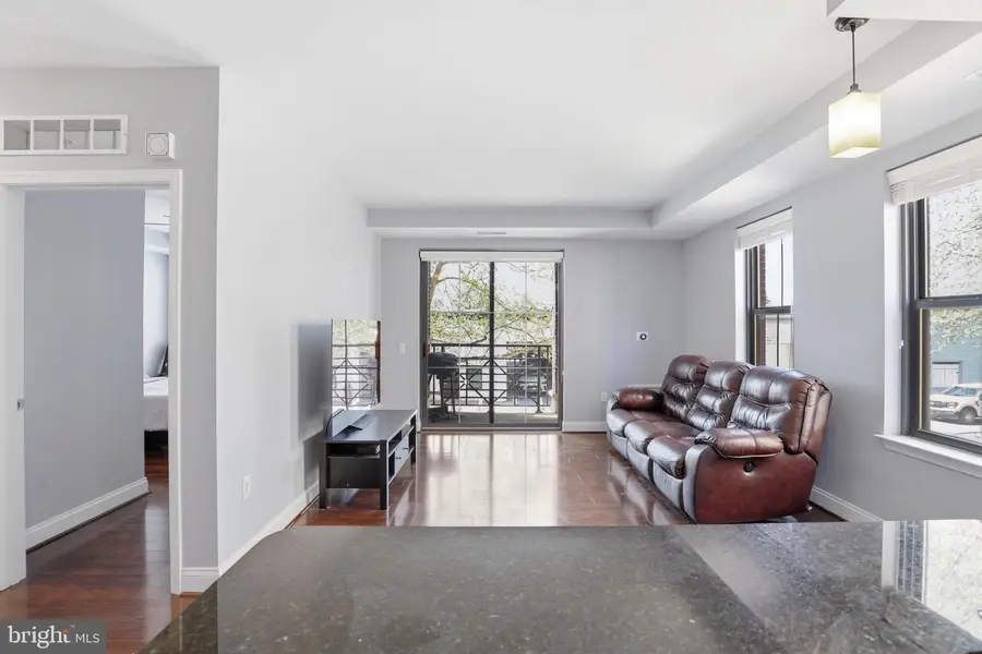 1111 Oronoco St #225, Alexandria, VA 22314 - #3