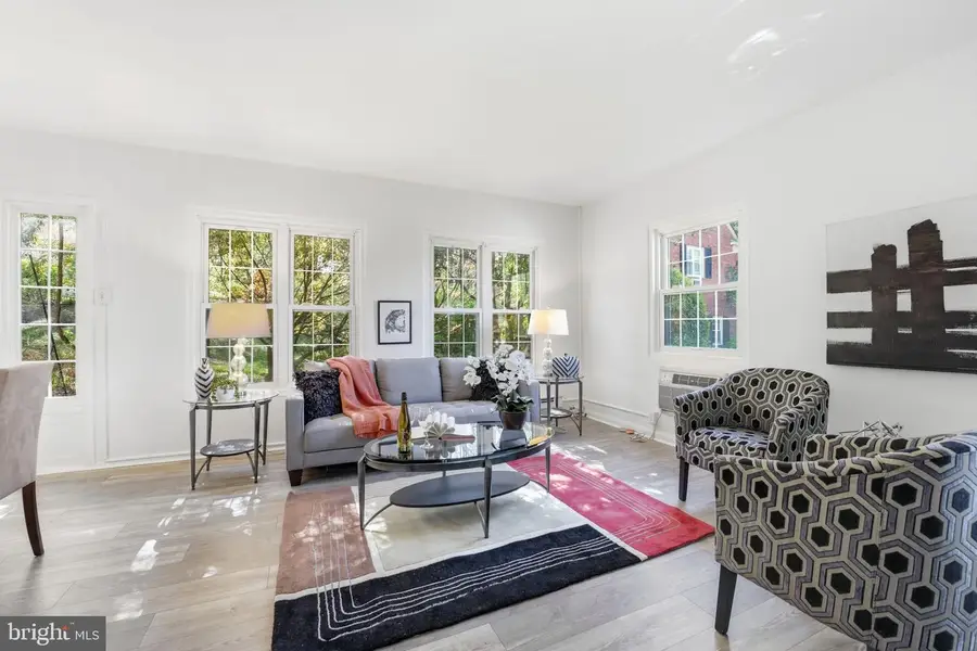 1346 Martha Custis Dr, Alexandria, VA 22302 - #3