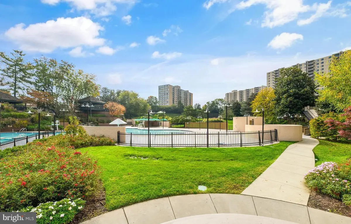 309 Yoakum Pkwy #411, Alexandria, VA 22304 - #1