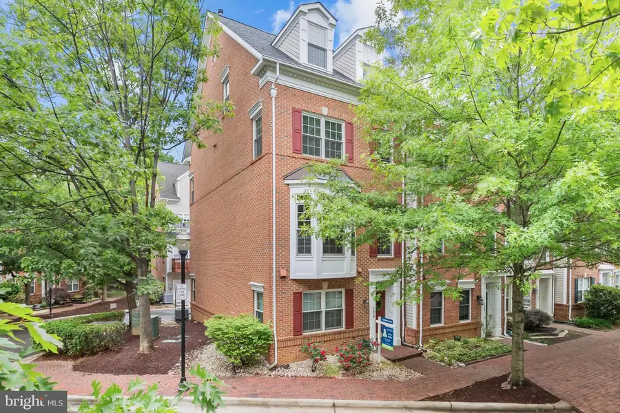120 Martin Ln, Alexandria, VA 22304 - #2