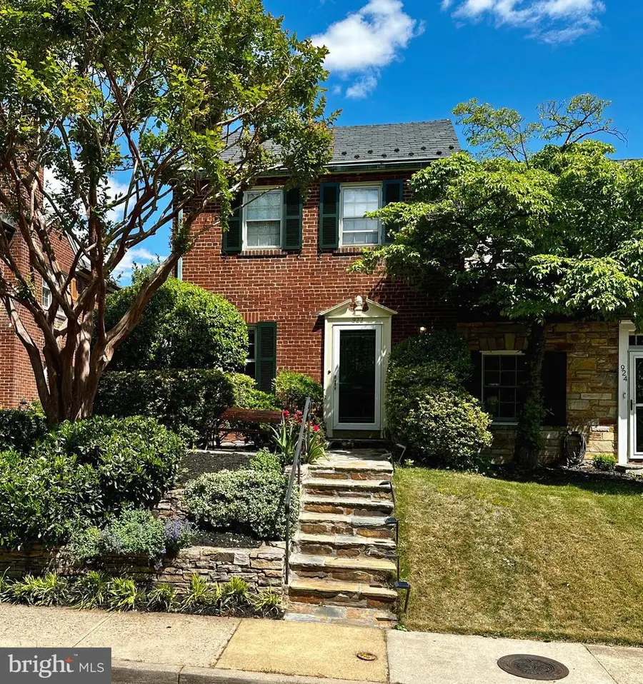 922 S Saint Asaph St, Alexandria, VA 22314 - #2