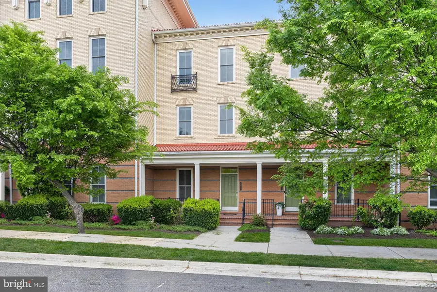 2413 Conoy St, Alexandria, VA 22301 - #2