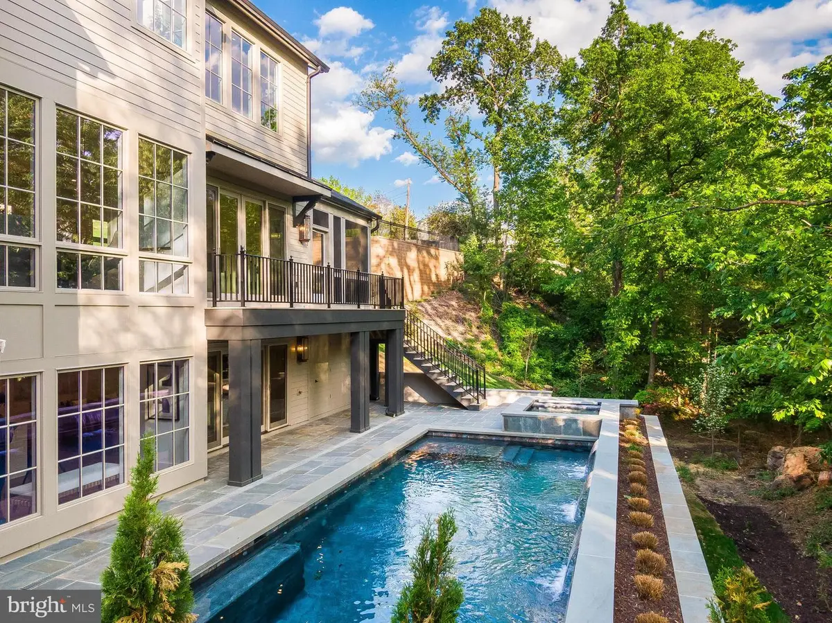 1231 N Pickett St, Alexandria, VA 22304 - #1