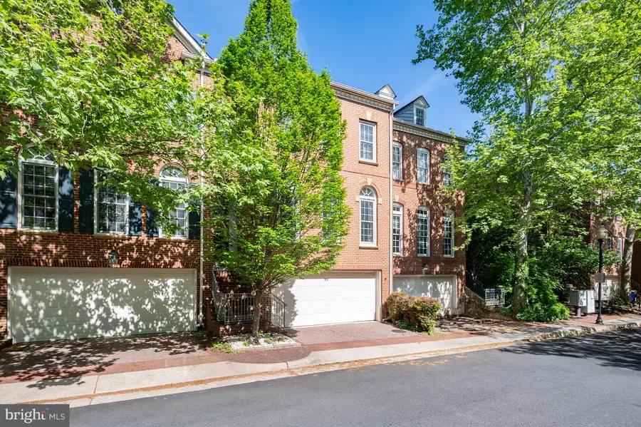 5241 Brawner Pl, Alexandria, VA 22304 - #3