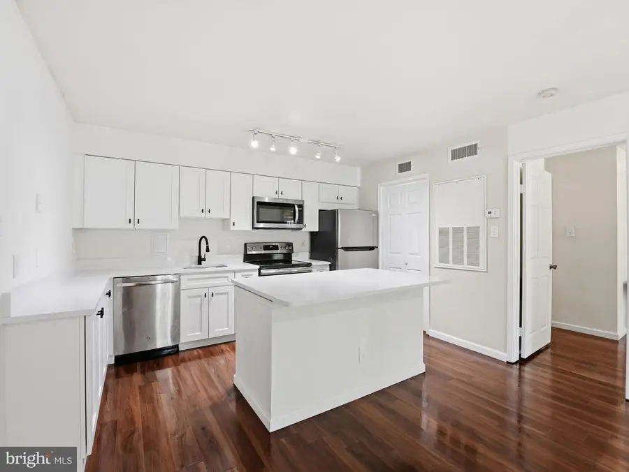 3303 Wyndham Cir #146, Alexandria, VA 22302 - #2