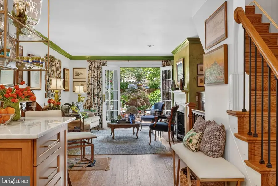 711 W Abingdon Ct, Alexandria, VA 22314 - #3