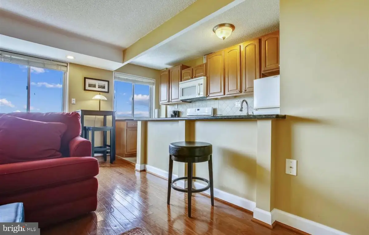 2500 N Van Dorn St, Alexandria, VA 22302 - #1