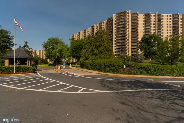 205 Yoakum Pkwy #609, ALEXANDRIA, VA 22304