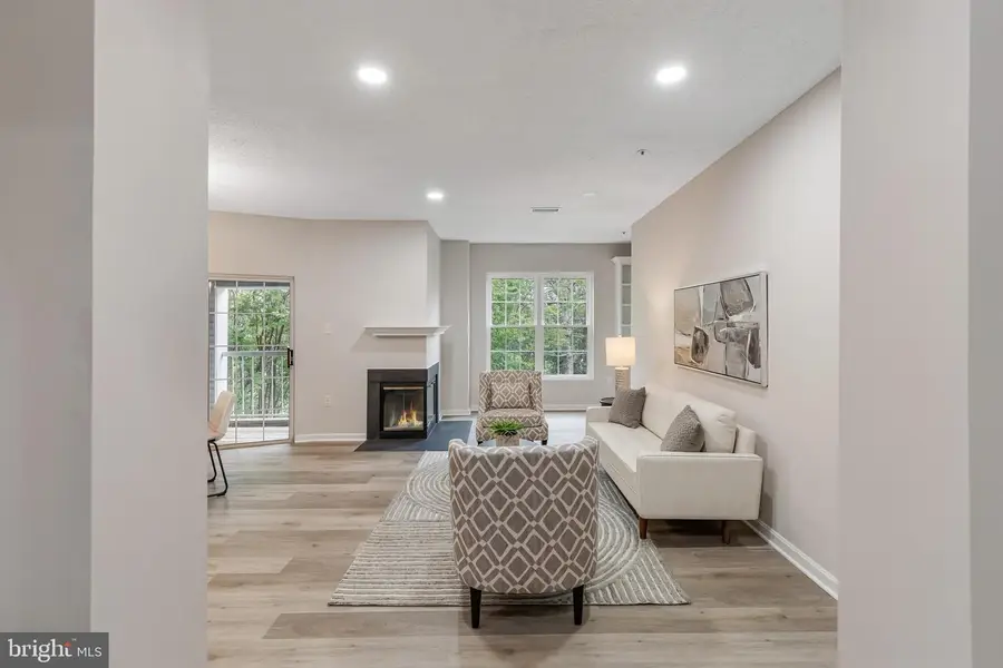 257 S Pickett St #302, Alexandria, VA 22304 - #3