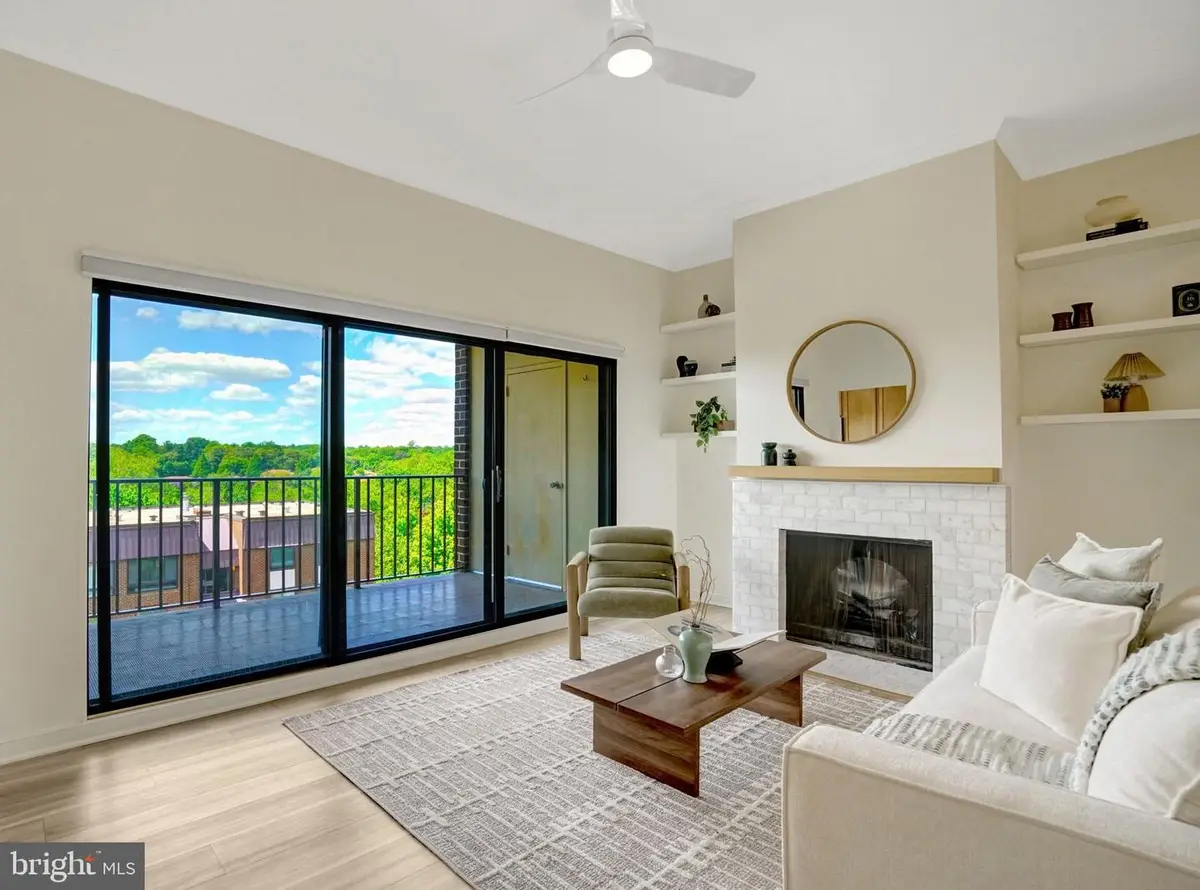 128 Roberts Ln #400, Alexandria, VA 22314 - #1