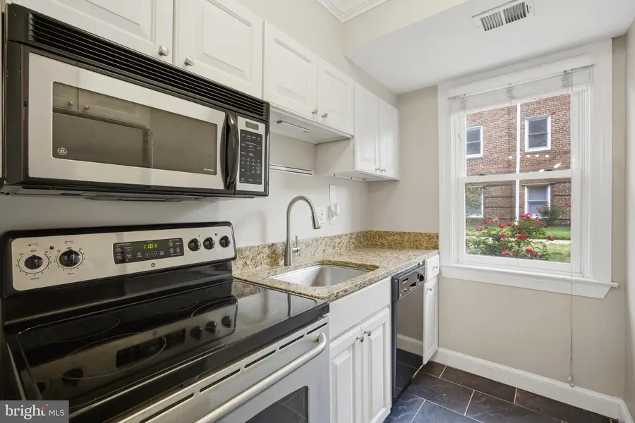 718 S Washington St #101, Alexandria, VA 22314 - #3
