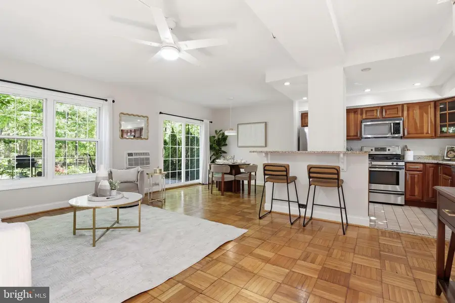3114 Ravensworth Pl, Alexandria, VA 22302 - #3