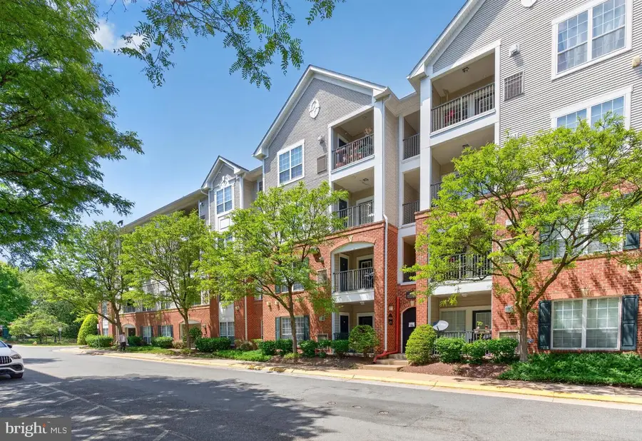 4854 Eisenhower Ave #155, Alexandria, VA 22304 - #2