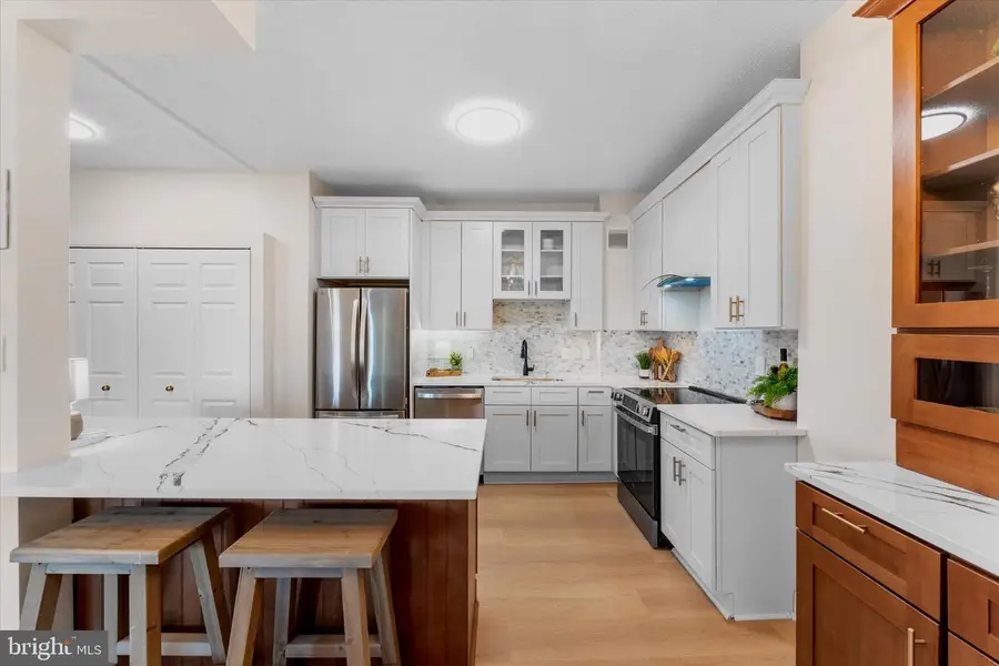 200 N Pickett St #1614, Alexandria, VA 22304 - #2