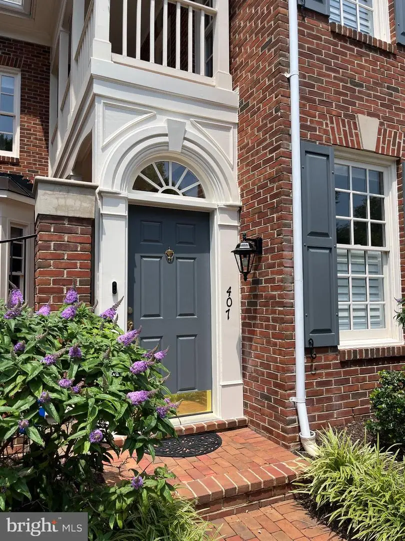 407 S Henry St, Alexandria, VA 22314 - #3