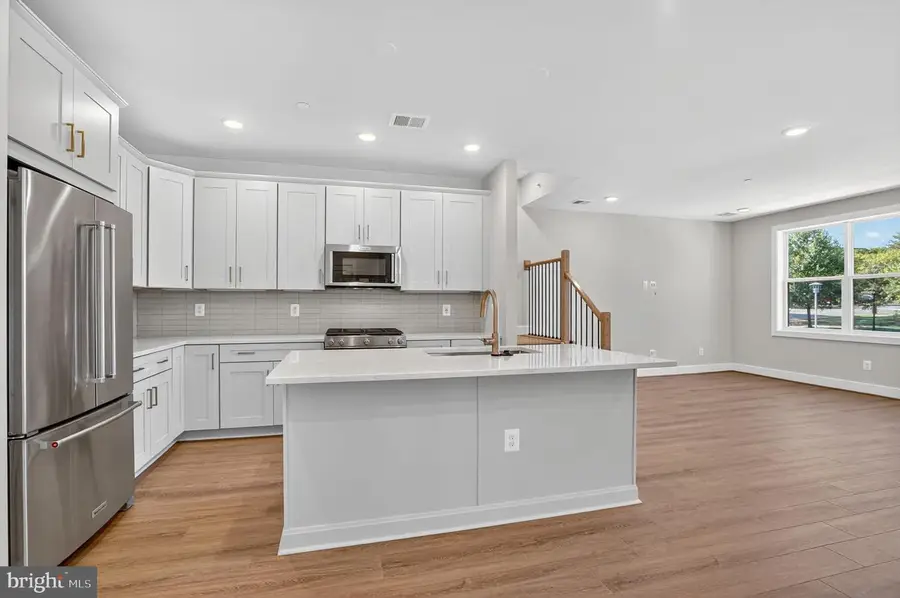 142 Pepperell St, Alexandria, VA 22304 - #3