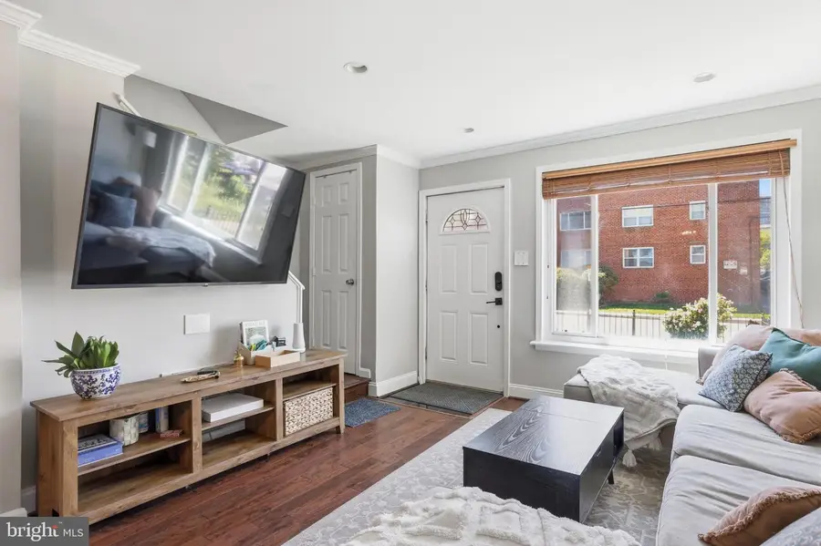 49 W Reed Ave, Alexandria, VA 22305 - #2