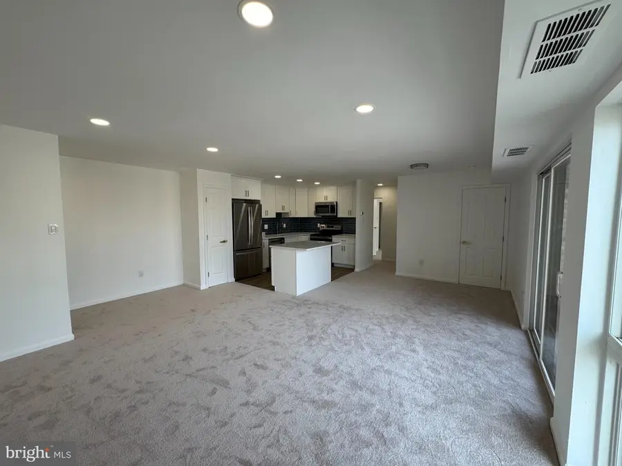 6153 Edsall Rd #i, Alexandria, VA 22304 - #3