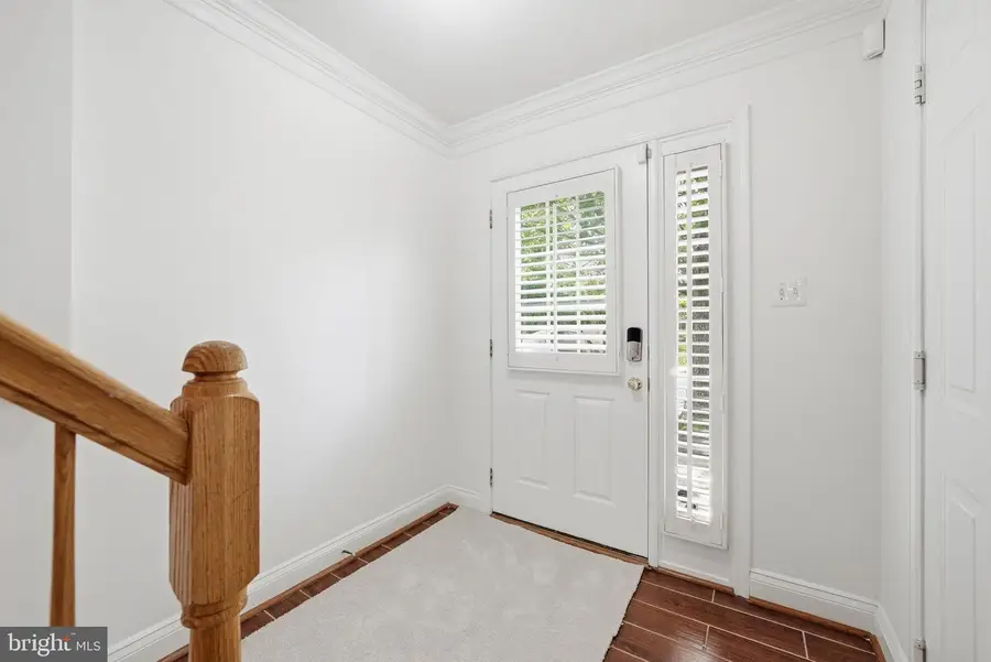 112 Cahill Dr, Alexandria, VA 22304 - #3