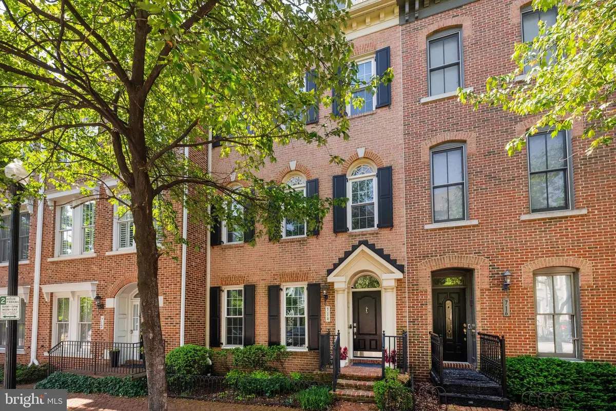 714 Day Ln, Alexandria, VA 22314 - #1