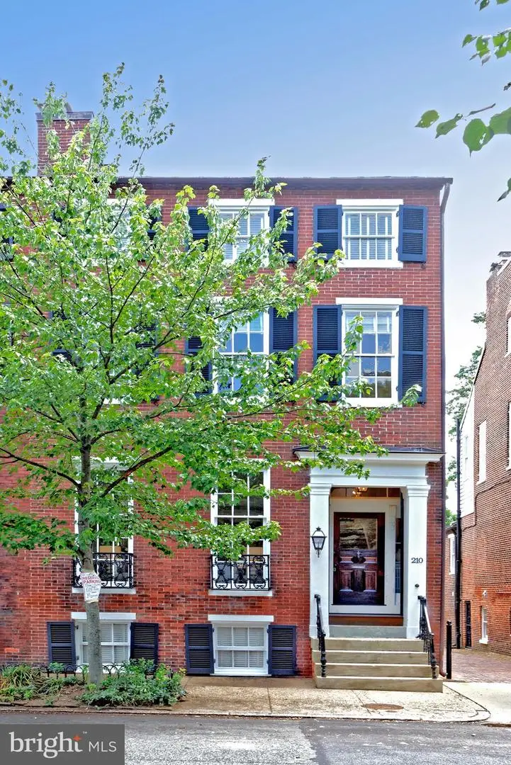 210 S Pitt St, Alexandria, VA 22314 - #2