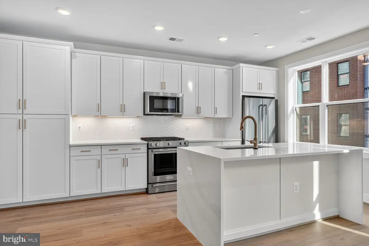 136 Pepperell St, Alexandria, VA 22304 - #1