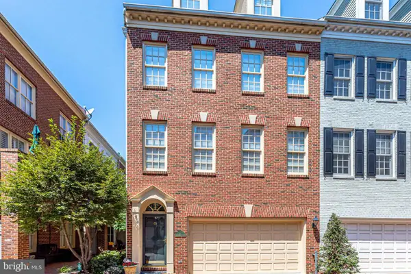 17 Alexander St, ALEXANDRIA, VA 22314