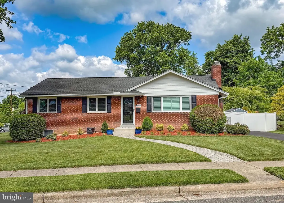 500 N Naylor St N, Alexandria, VA 22304 - #1