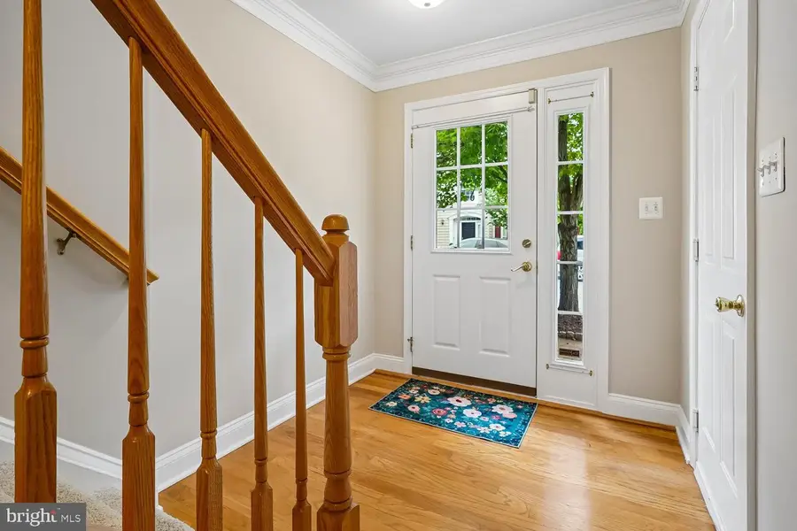 103 Meadows Ln, Alexandria, VA 22304 - #2