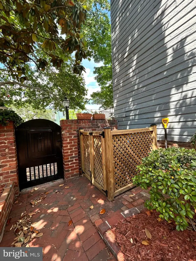 518 Queen St, Alexandria, VA 22314 - #3