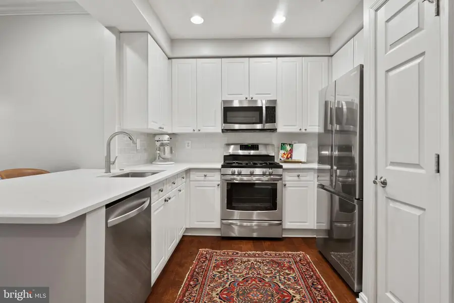5108 Donovan Dr #305, Alexandria, VA 22304 - #3