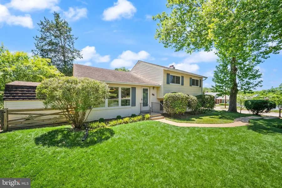 703 N Mansfield St, Alexandria, VA 22304 - #2
