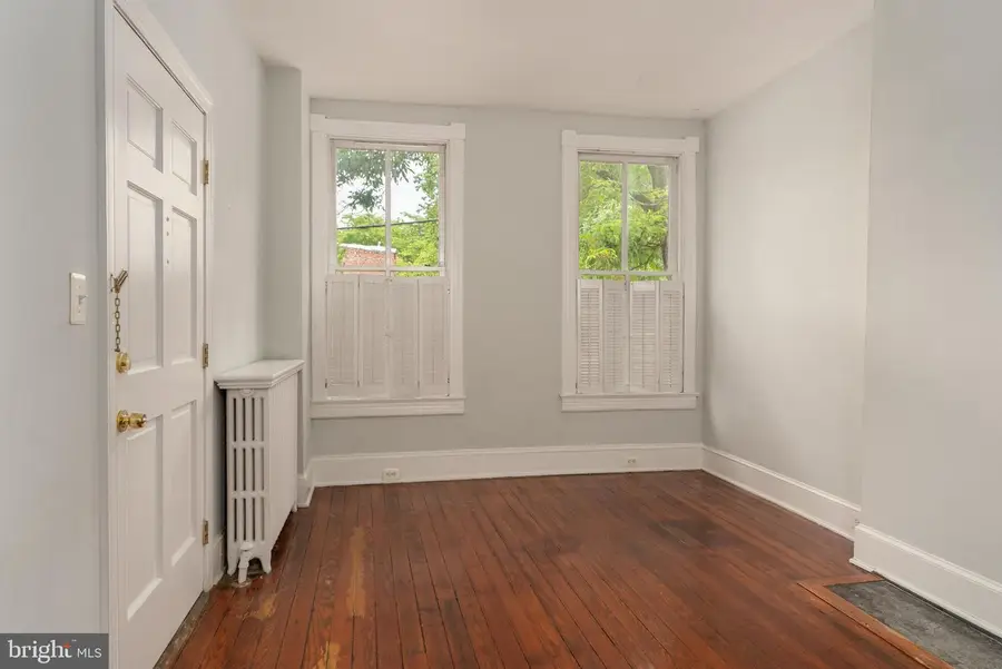 224 N Columbus St N, Alexandria, VA 22314 - #3