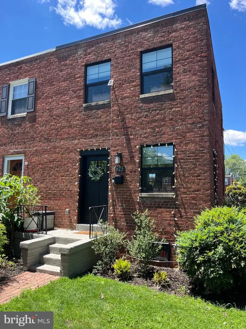 625 S Henry St, Alexandria, VA 22314 - #2