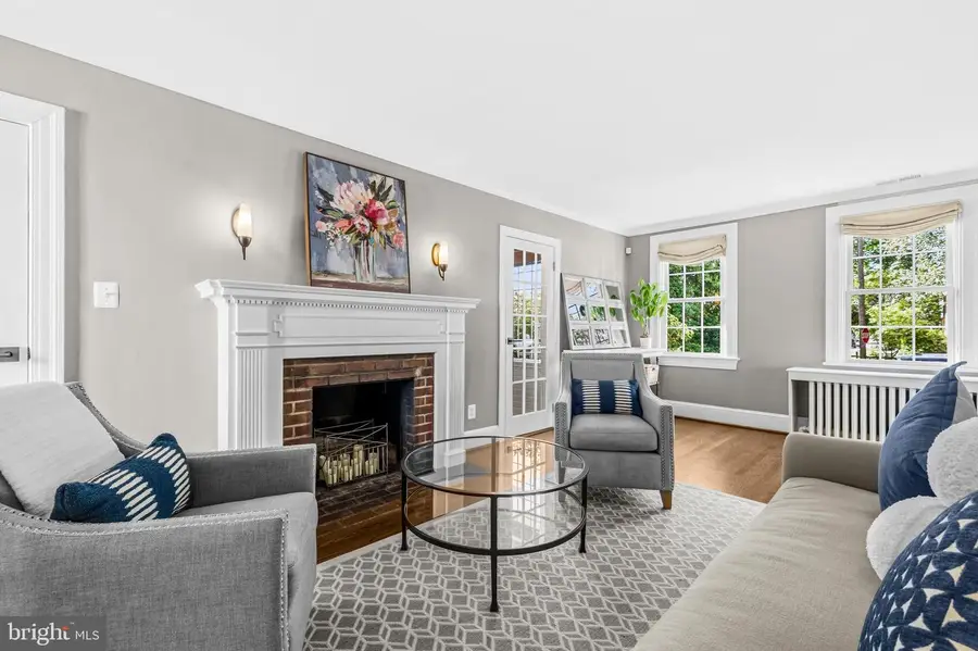 1 W Mason Ave, Alexandria, VA 22301 - #3