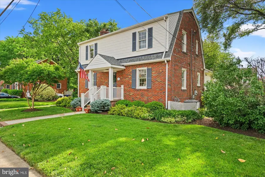 2434 Cameron Mills Rd, Alexandria, VA 22302 - #3
