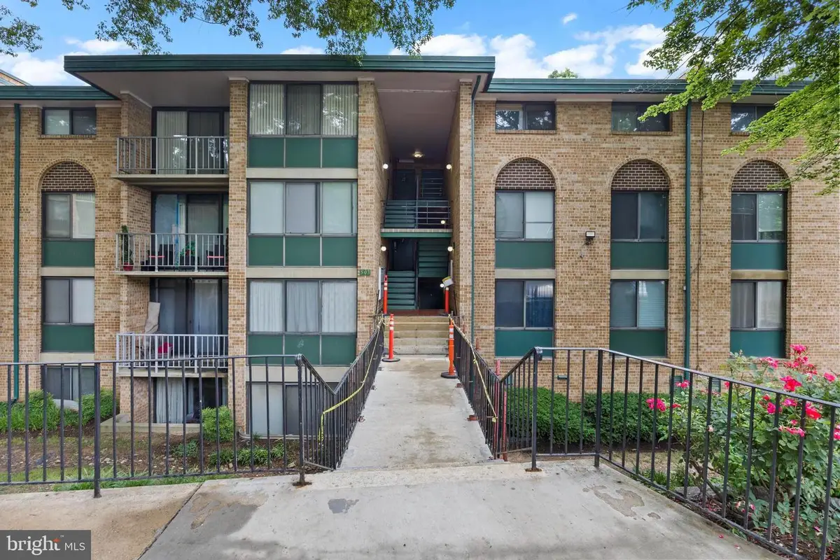 503 N Armistead St #102, Alexandria, VA 22312 - #1