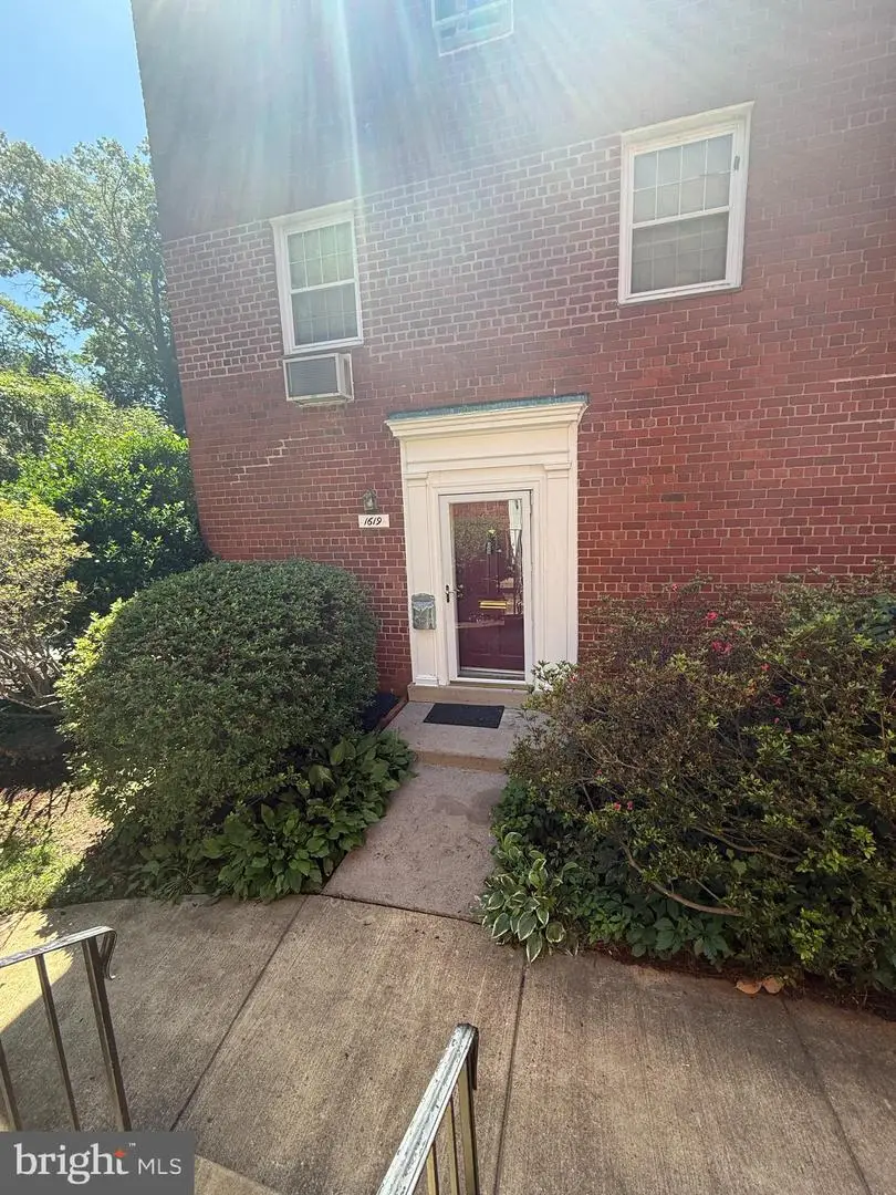 1619 Mount Eagle Pl, Alexandria, VA 22302 - #3