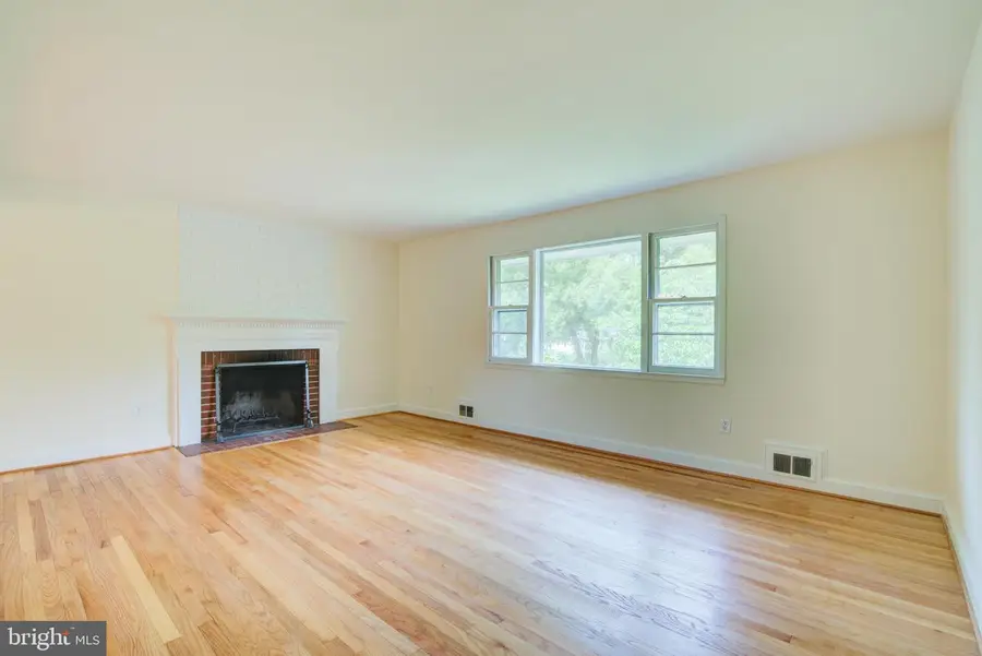 6116 N Morgan St, Alexandria, VA 22312 - #2