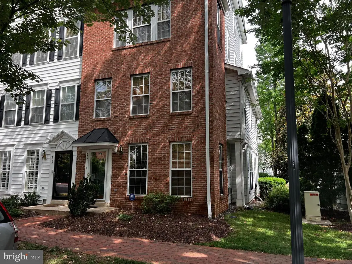 257 Cameron Station Blvd, Alexandria, VA 22304 - #1