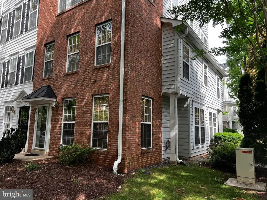 257 Cameron Station Blvd, Alexandria, VA 22304 - #3