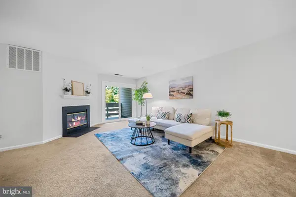 244 S Reynolds St #302, ALEXANDRIA, VA 22304