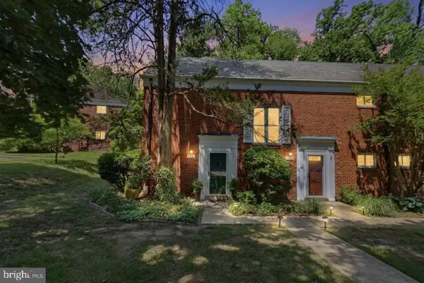 3712 Valley Dr, ALEXANDRIA, VA 22302
