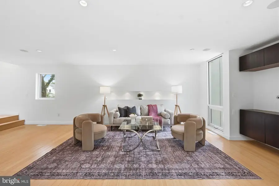 213 E Raymond Ave, Alexandria, VA 22301 - #3
