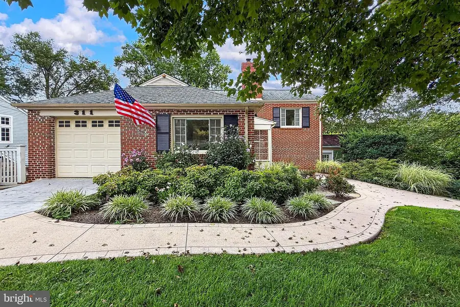 311 Skyhill Rd, Alexandria, VA 22314 - #3